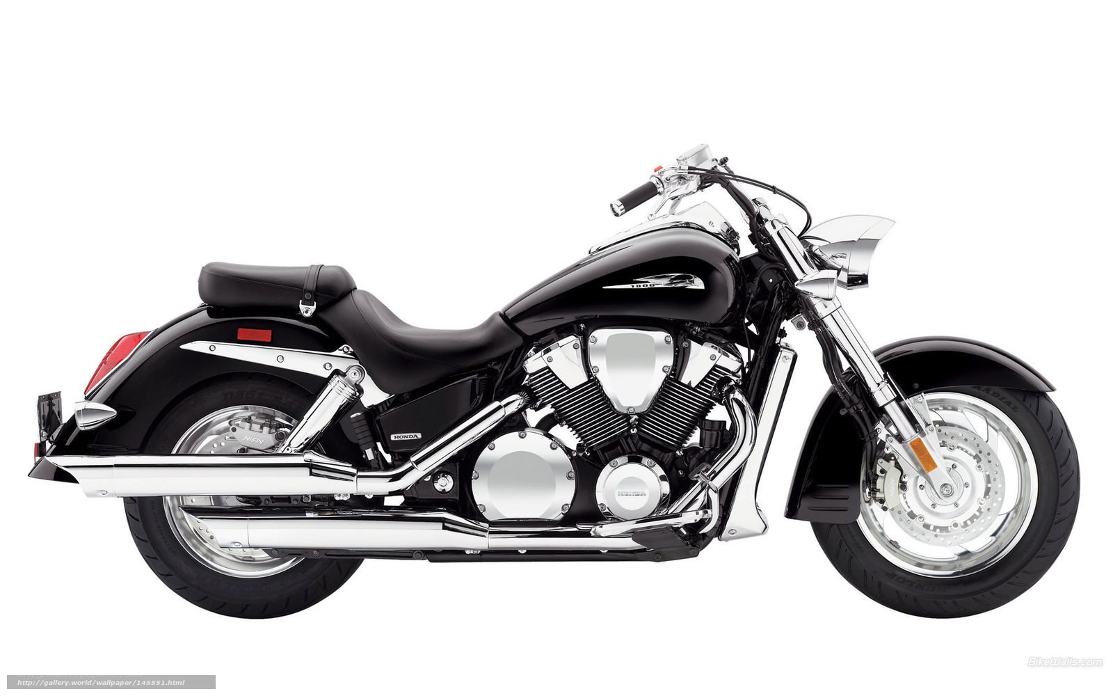 black honda cruiser motorcycle