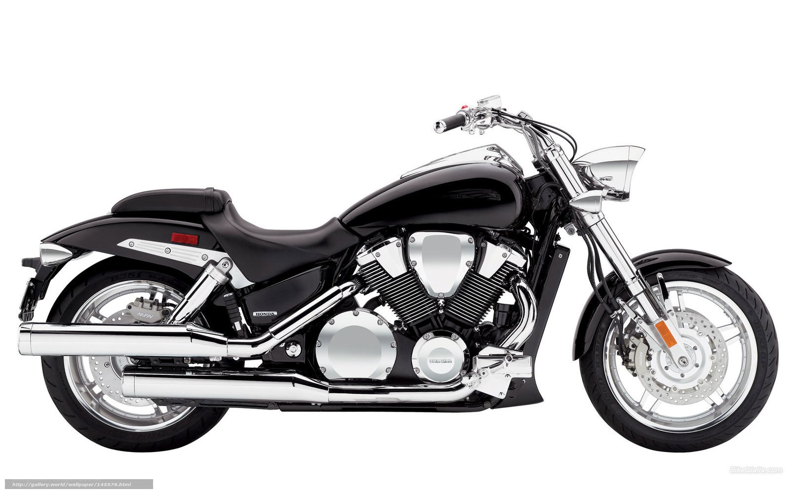 black honda cruiser motorcycle