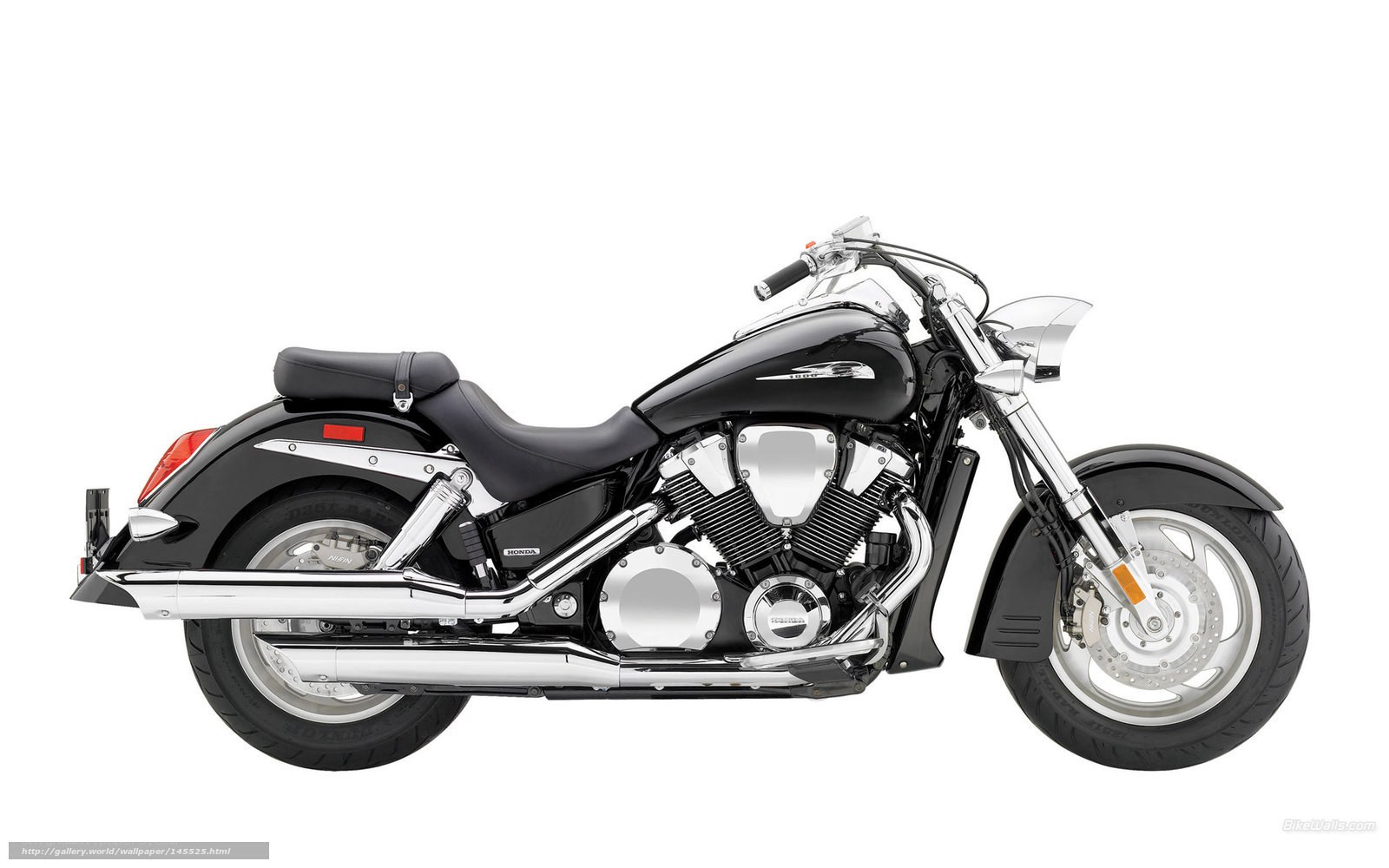 black honda cruiser motorcycle