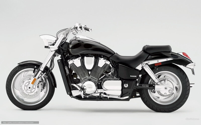 Black Honda Cruiser Motorcycle — Neutral