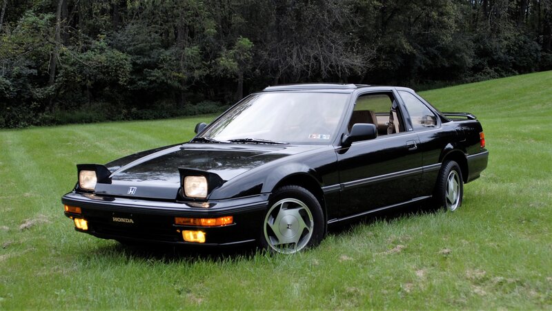 Black Honda CRX — Serene