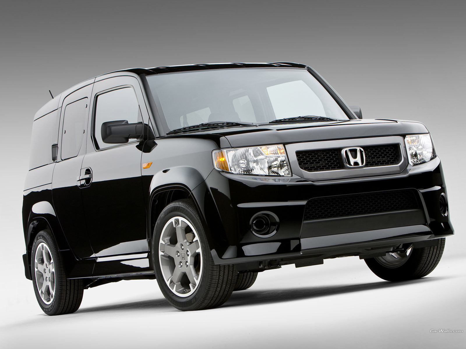 black honda element suv