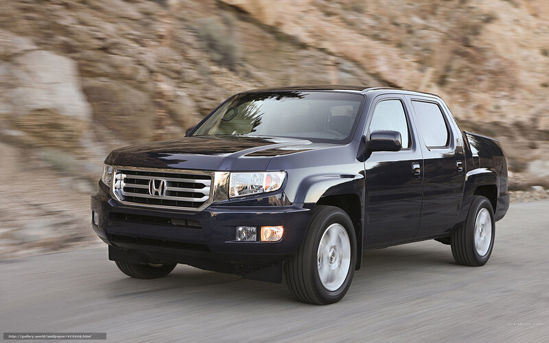 Black Honda Ridgeline — Dynamic