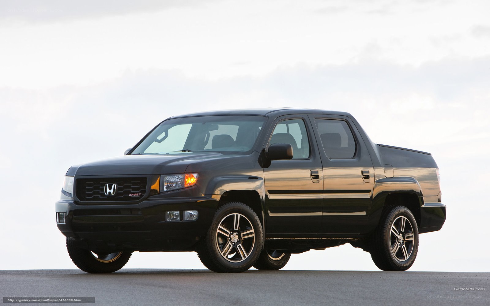 Black Honda Ridgeline truck