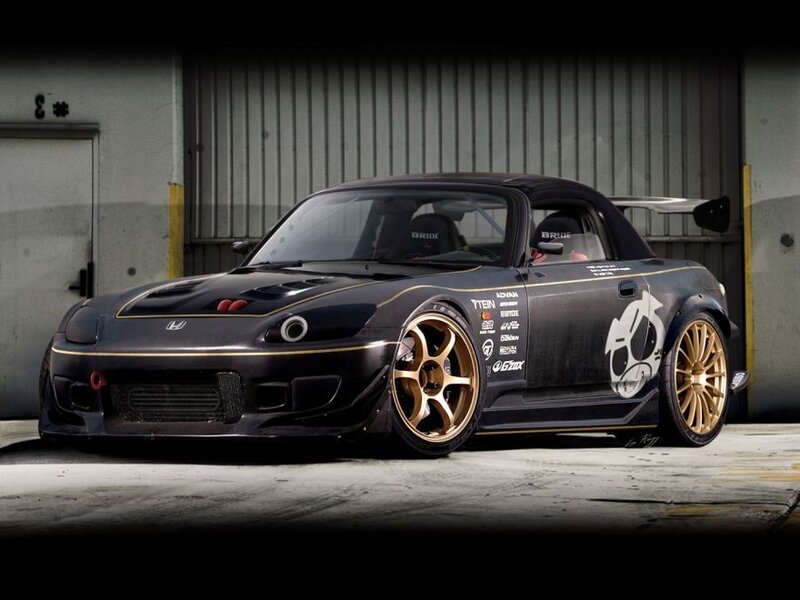 black Honda S2000 race car