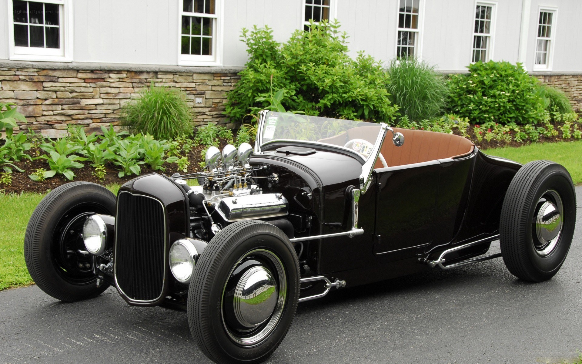 Black hot rod car