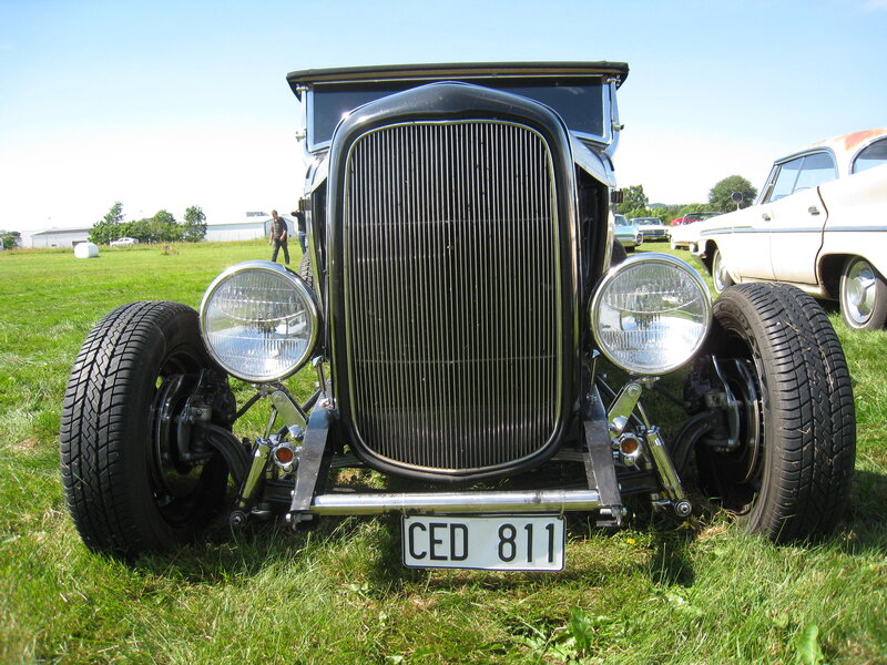 Black Hot Rod Car — Green, Outdoor