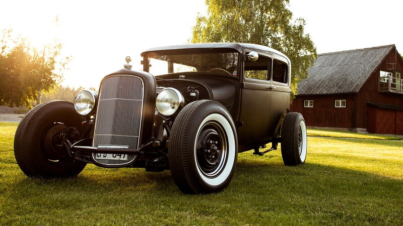 Black Hot Rod Car — Green, Serene