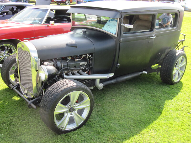 Black Hot Rod Car — Green
