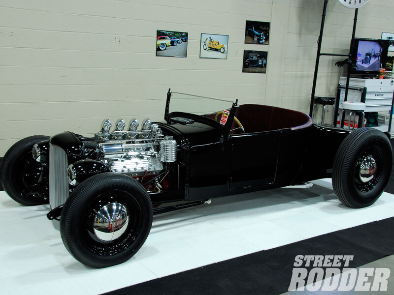 Black Hot Rod Car — Showcase, Photograph, Car Show, Engine