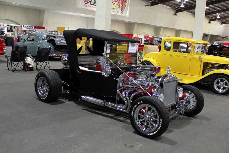 Black Hot Rod Car — Showroom, Photograph
