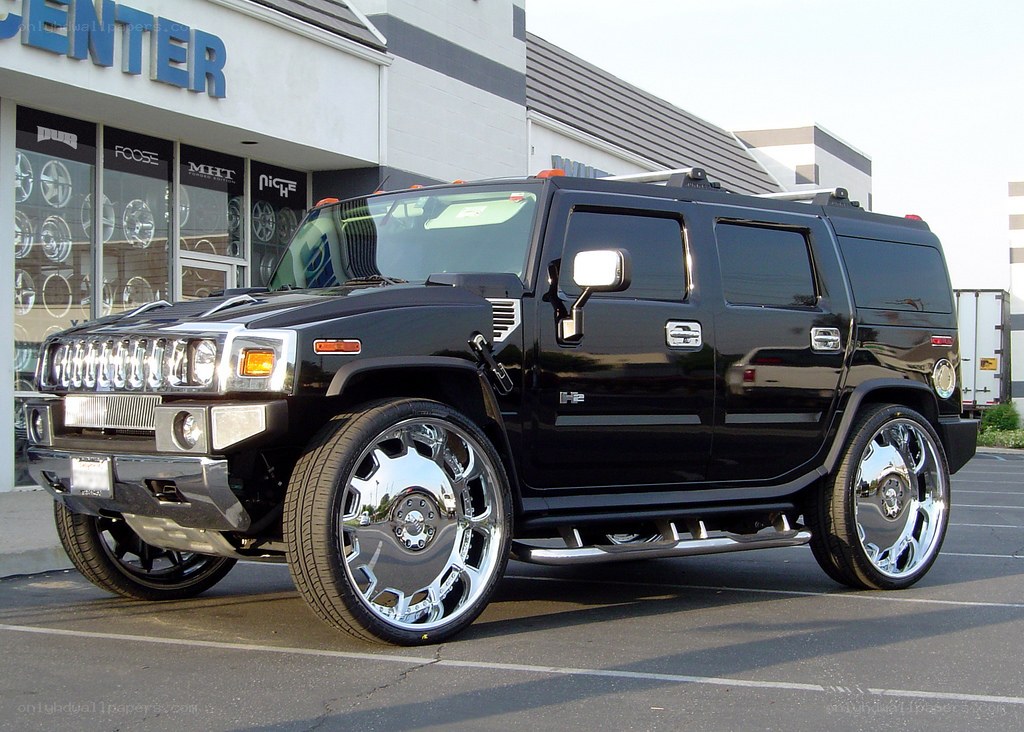 Black Hummer H2 with chrome wheels