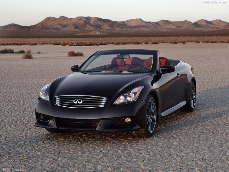 black infiniti convertible in desert