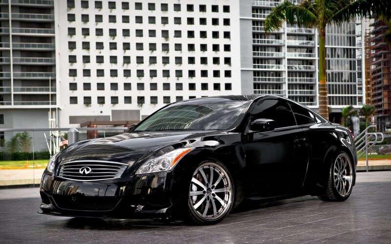 Black Infiniti Coupe — Urban, Afternoon