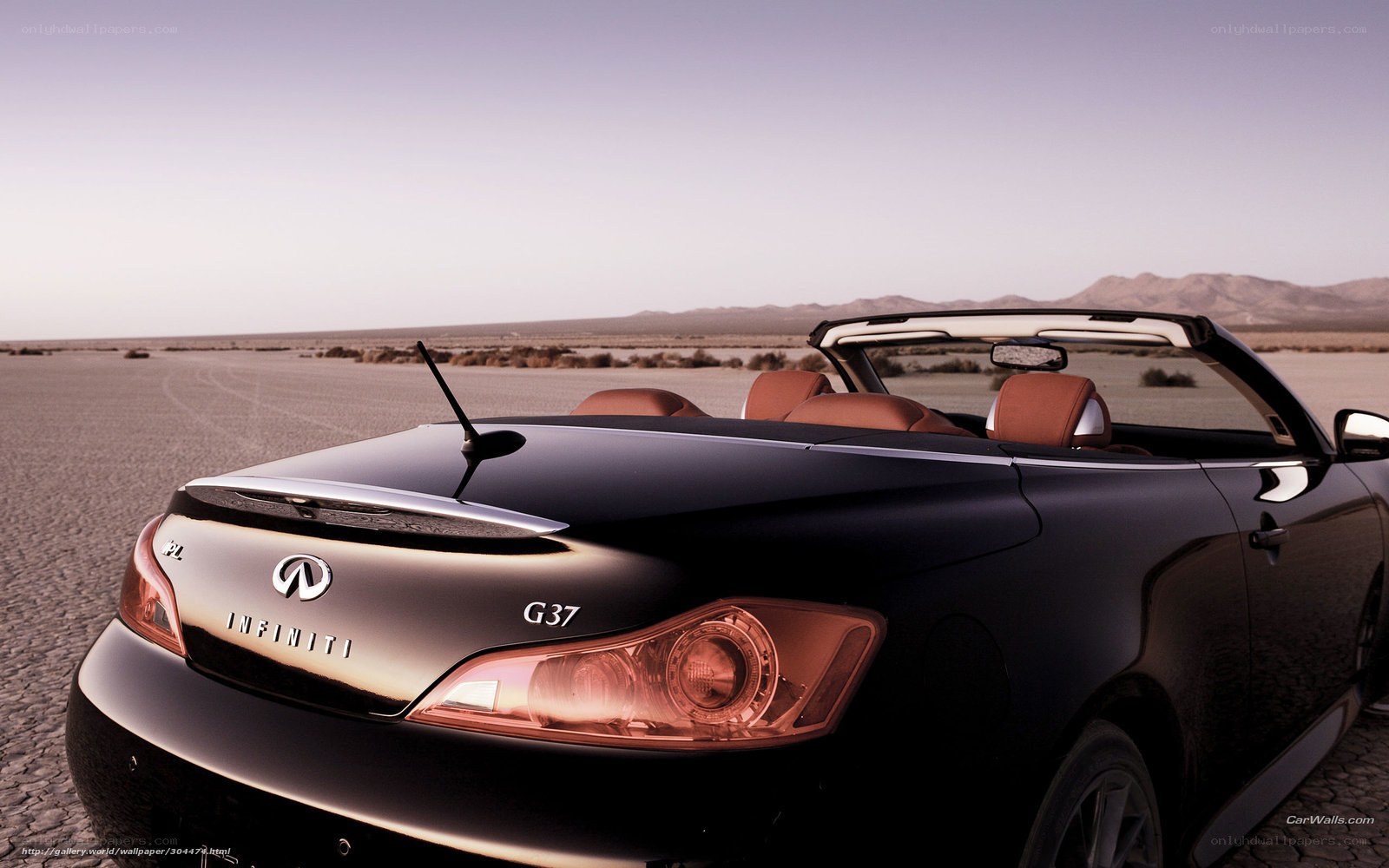 Black Infiniti G37 Convertible