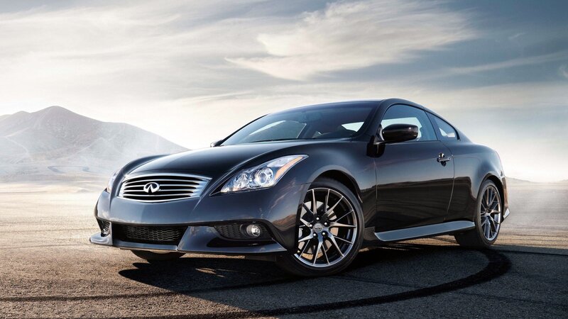 Black Infiniti G37 Coupe