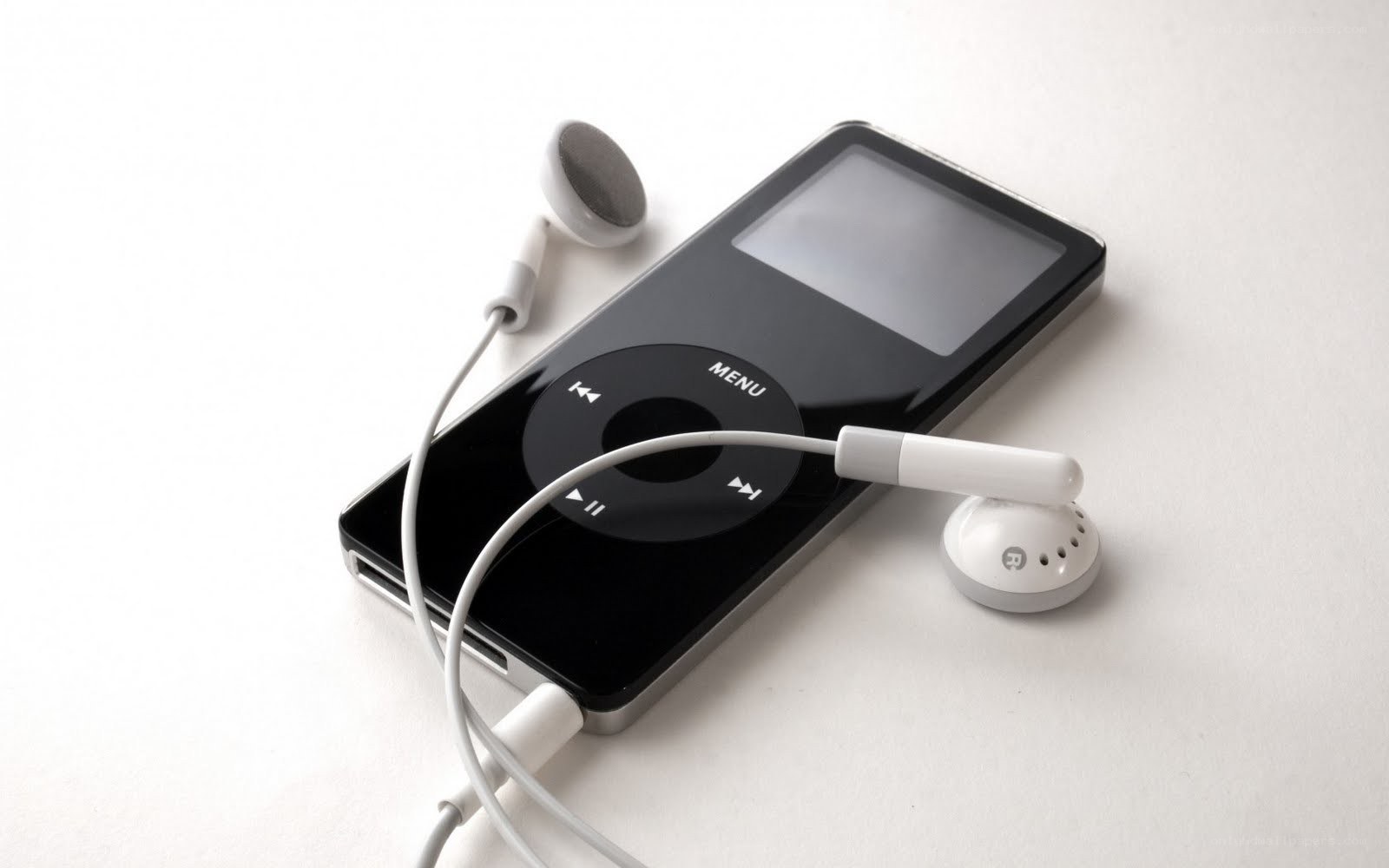 Black iPod with white earbuds