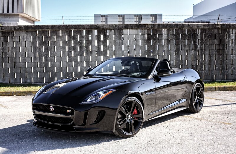 Black Jaguar F-type — Dramatic