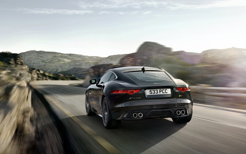 Black Jaguar F-type — Dynamic, Afternoon