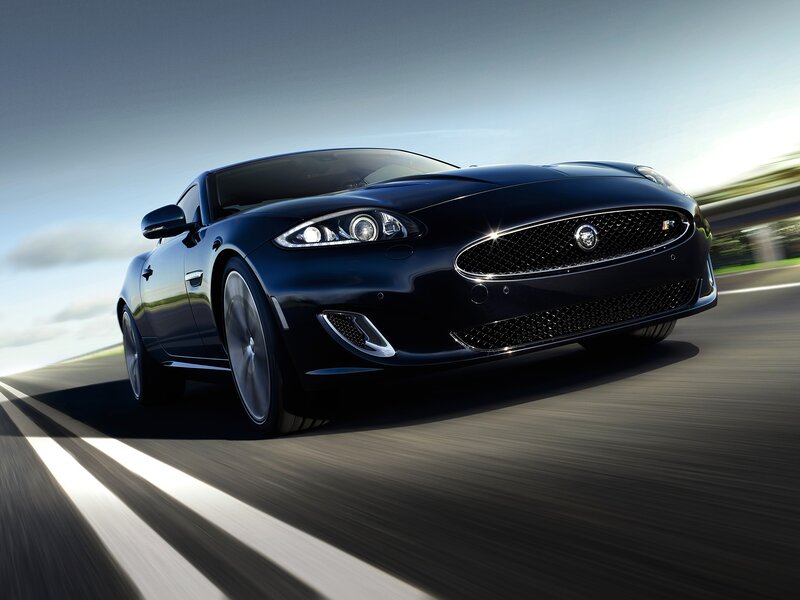 Black Jaguar Sports Car — Dynamic