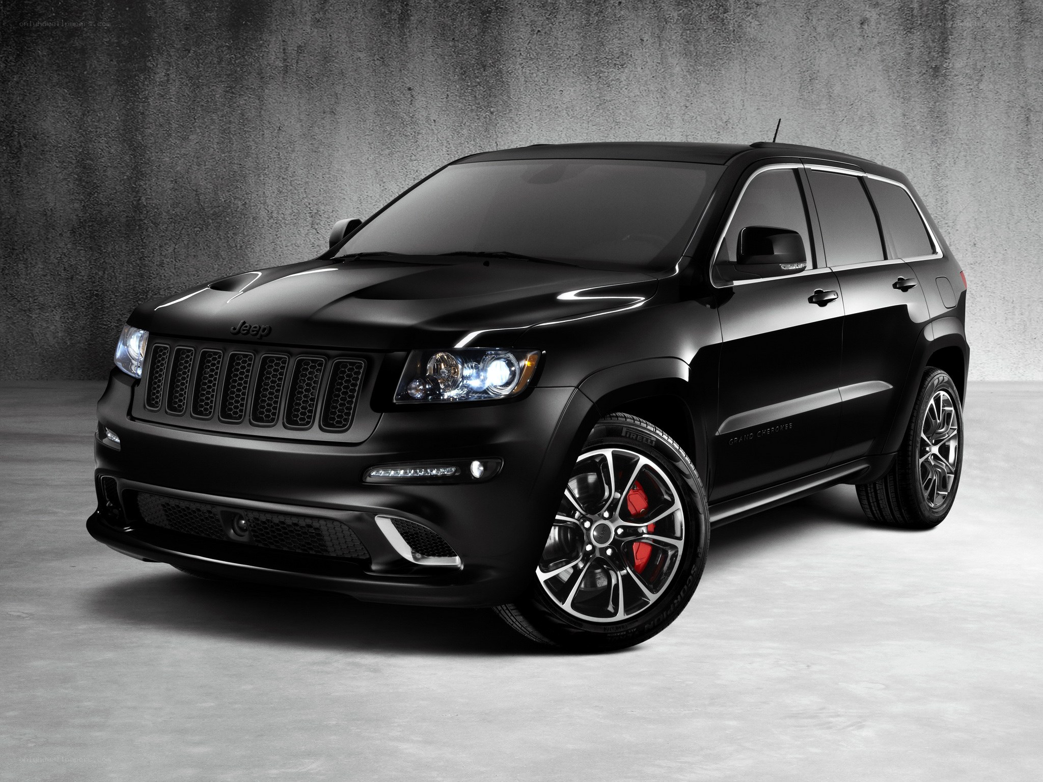 Black Jeep Grand Cherokee