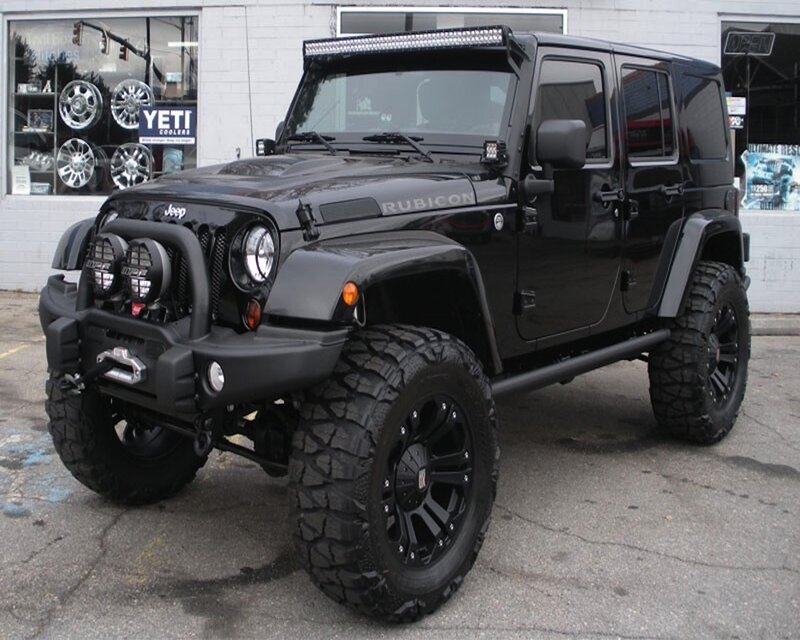 Black Jeep Rubicon — Neutral