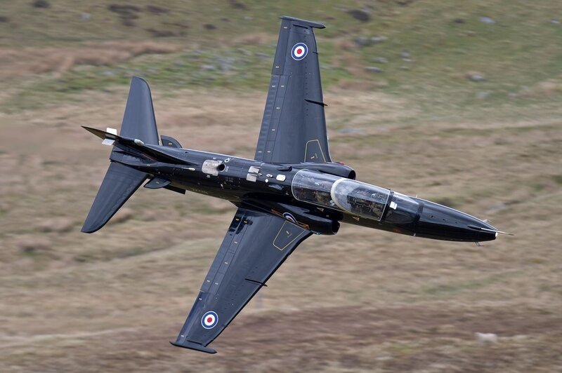 Black Jet Aircraft — Dynamic