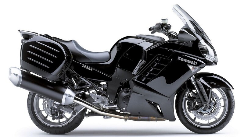 black kawasaki motorcycle