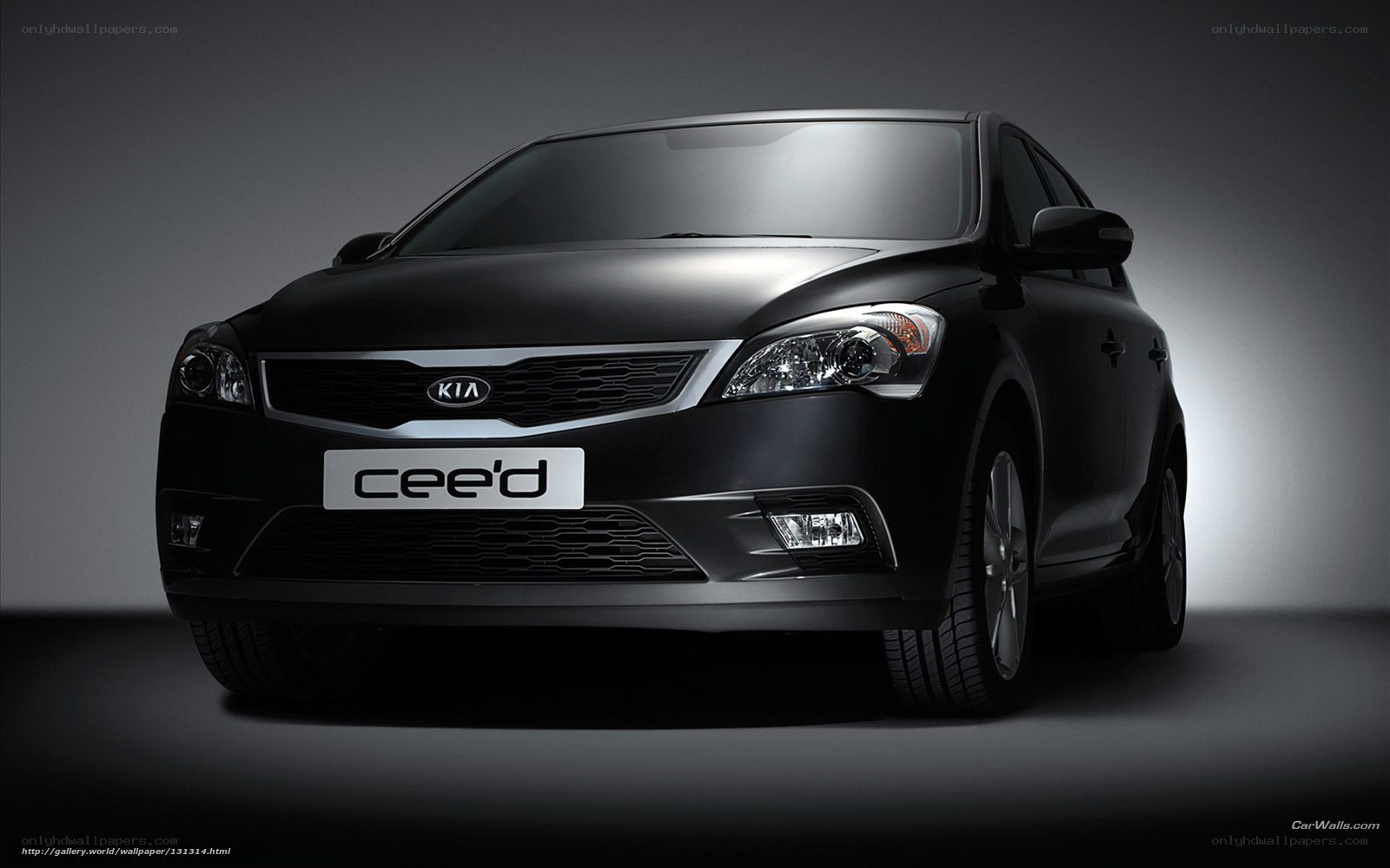 Black Kia Cee'd car