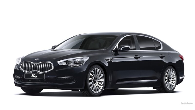 Black Kia K9 Sedan — Neutral
