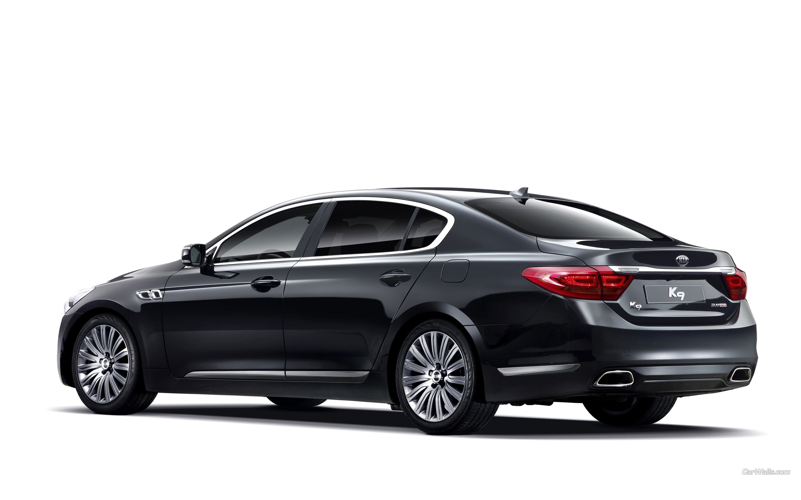 black kia k9 sedan