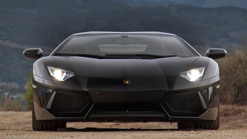 Black Lamborghini Aventador