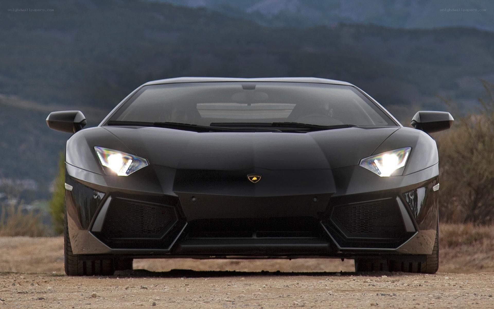 Black Lamborghini Aventador
