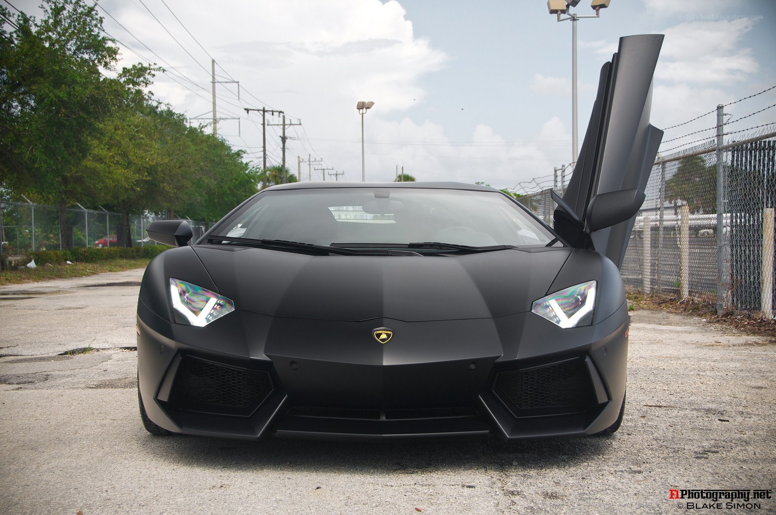 Black Lamborghini Aventador