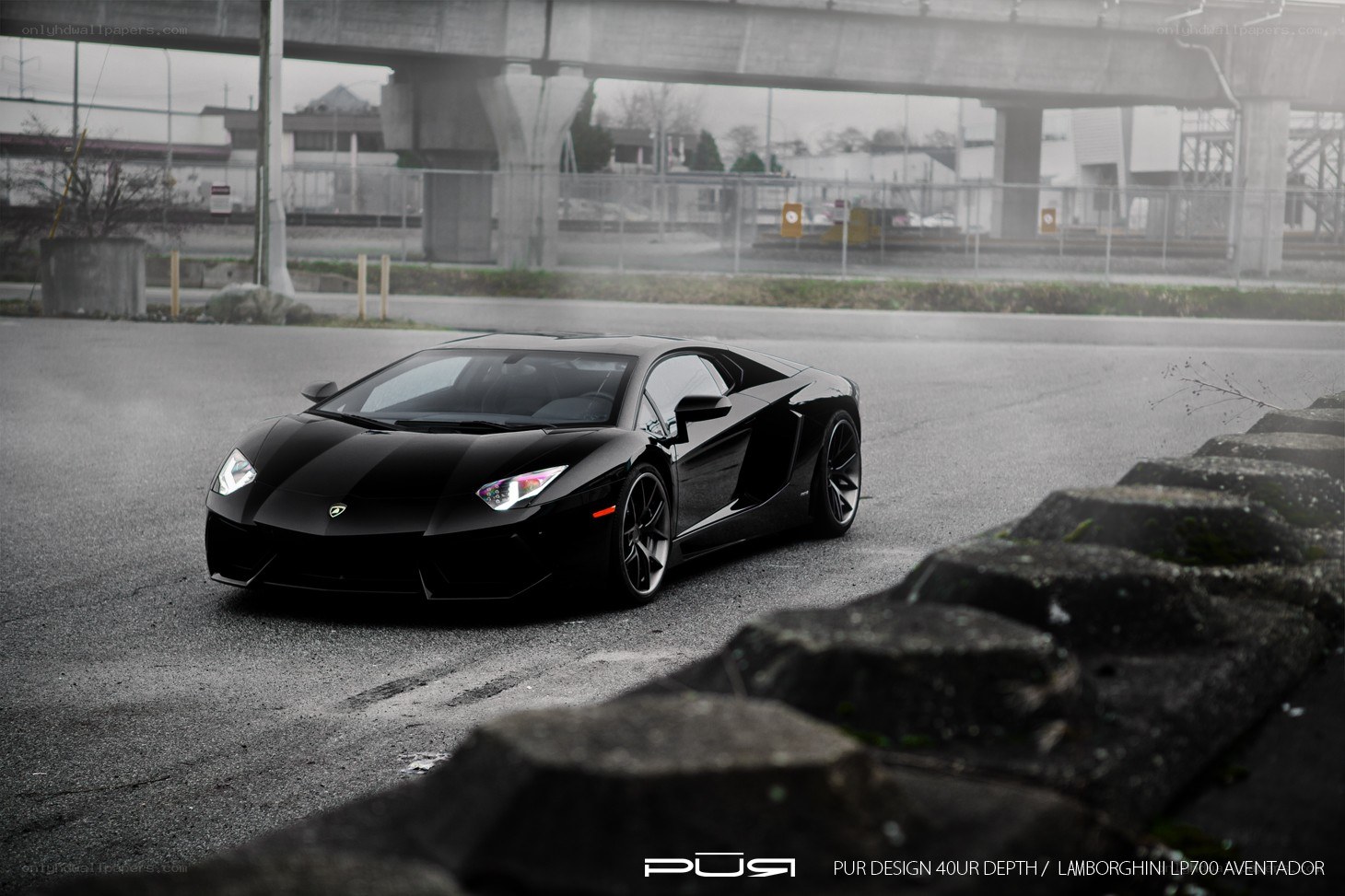 Black Lamborghini Aventador