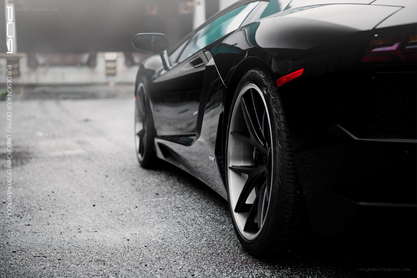 Black Lamborghini Aventador