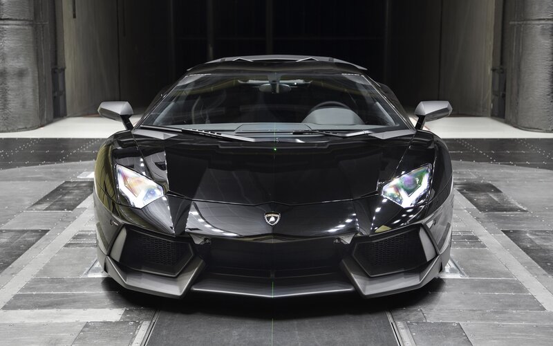 Black Lamborghini Aventador