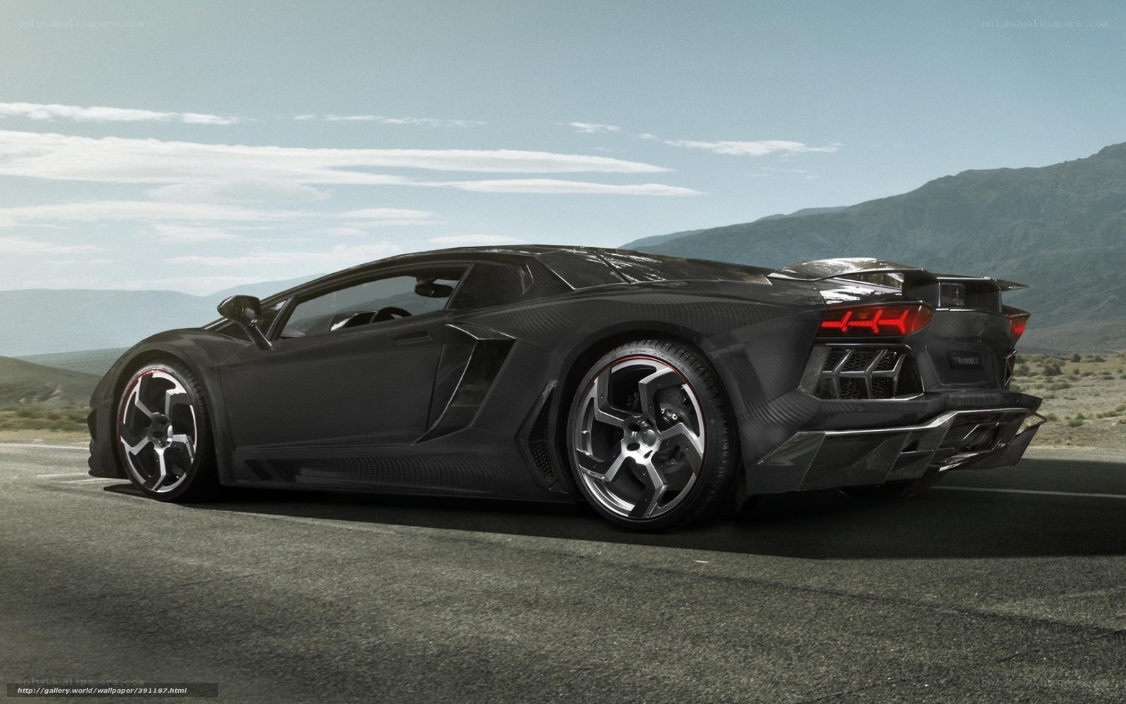Black Lamborghini Aventador