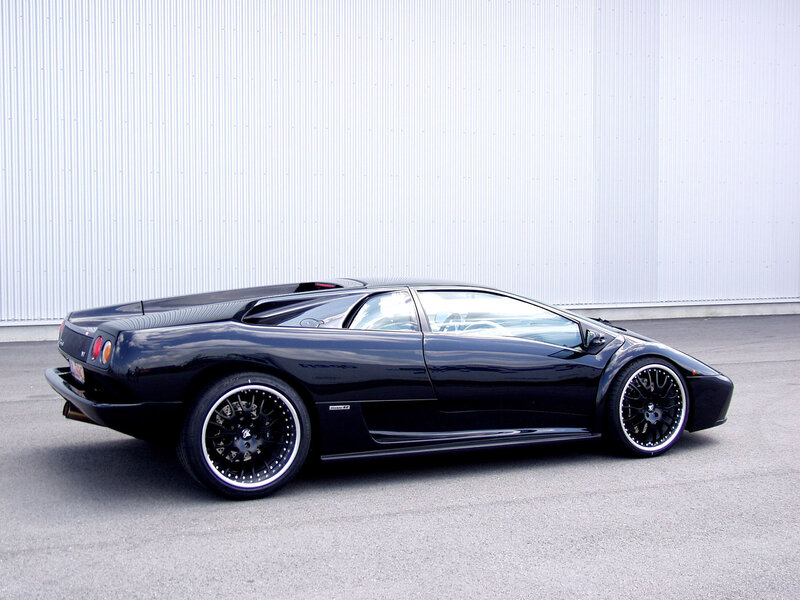 Black Lamborghini Diablo