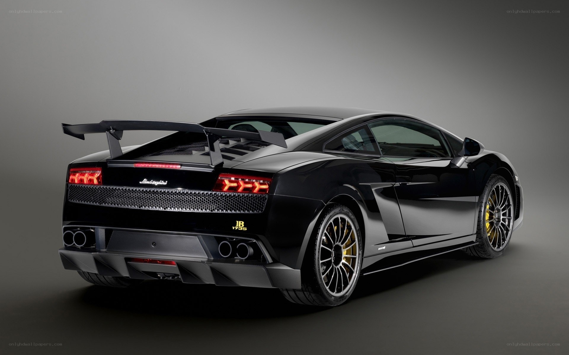 Black Lamborghini Gallardo