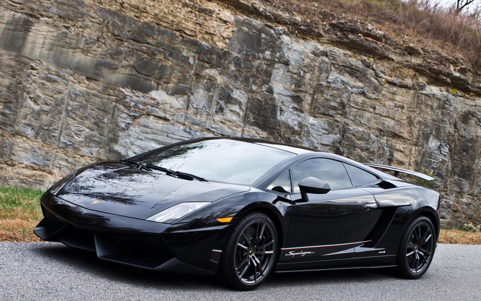 Black Lamborghini Gallardo