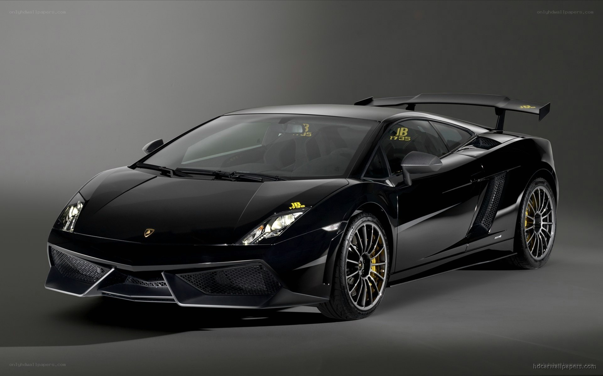 Black Lamborghini Gallardo