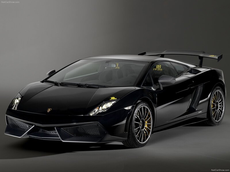 Black Lamborghini Gallardo