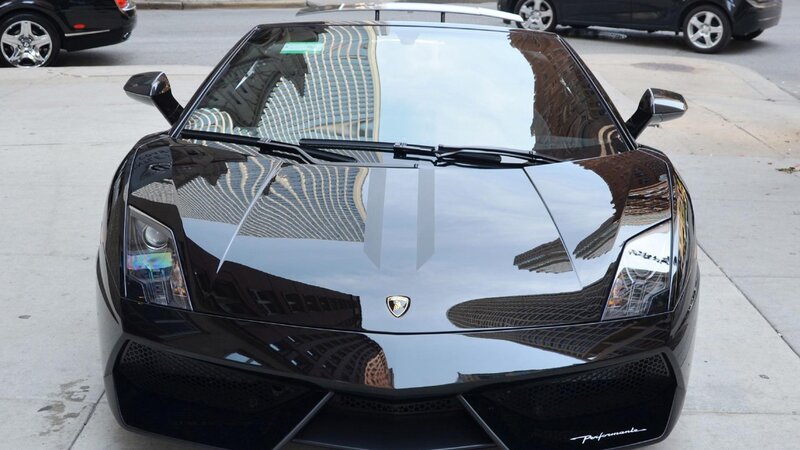 Black Lamborghini Gallardo — Calm
