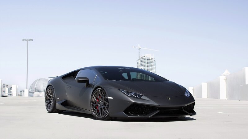 Black Lamborghini Huracan — Gray