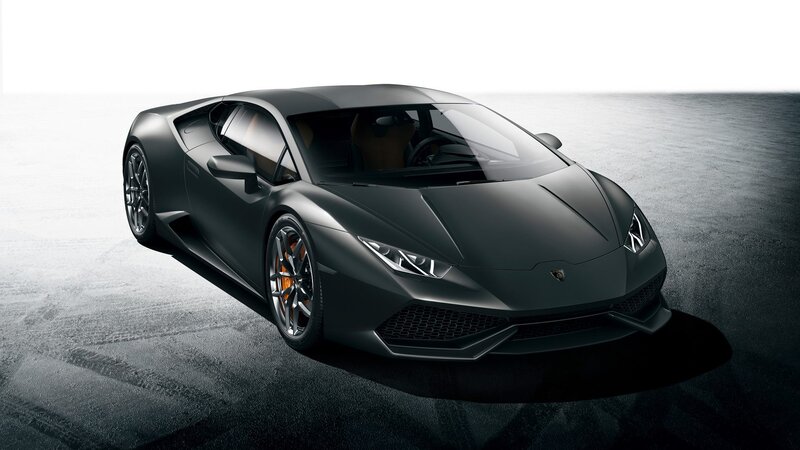 Black Lamborghini Huracan