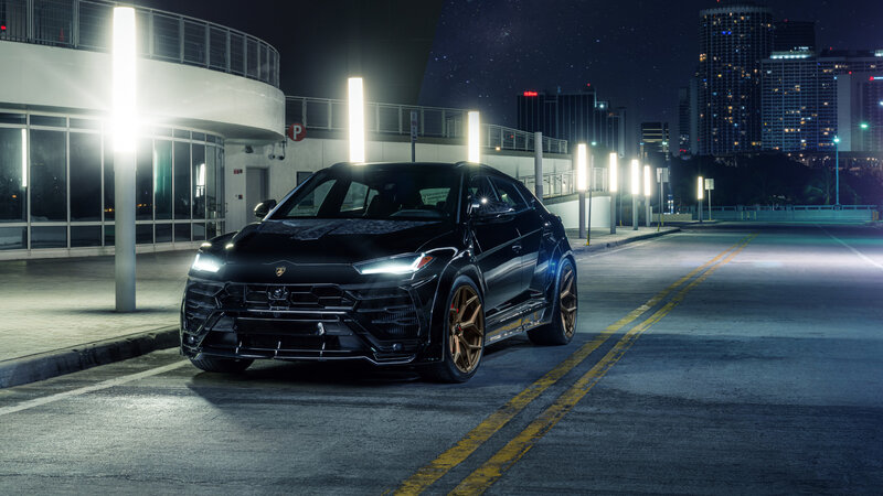 Black Lamborghini Urus