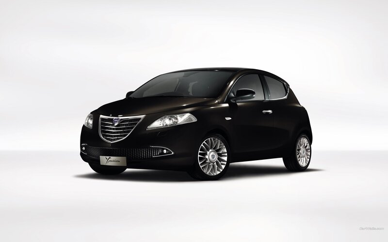 Black Lancia Ypsilon car