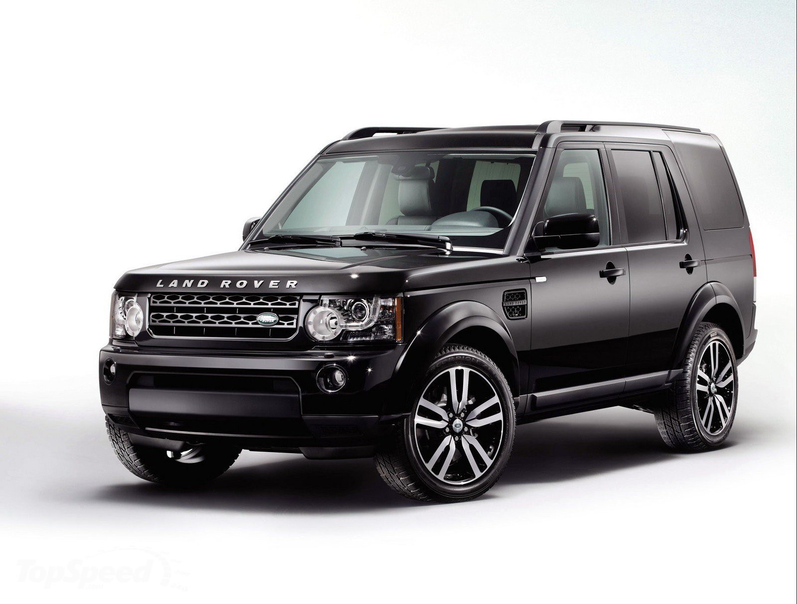 Black Land Rover Discovery