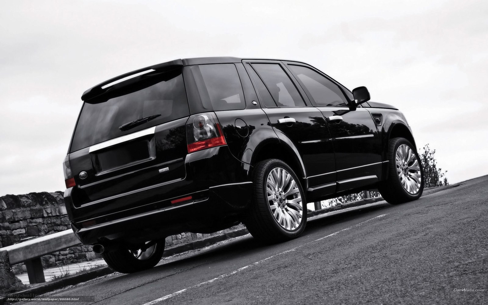 black land rover suv